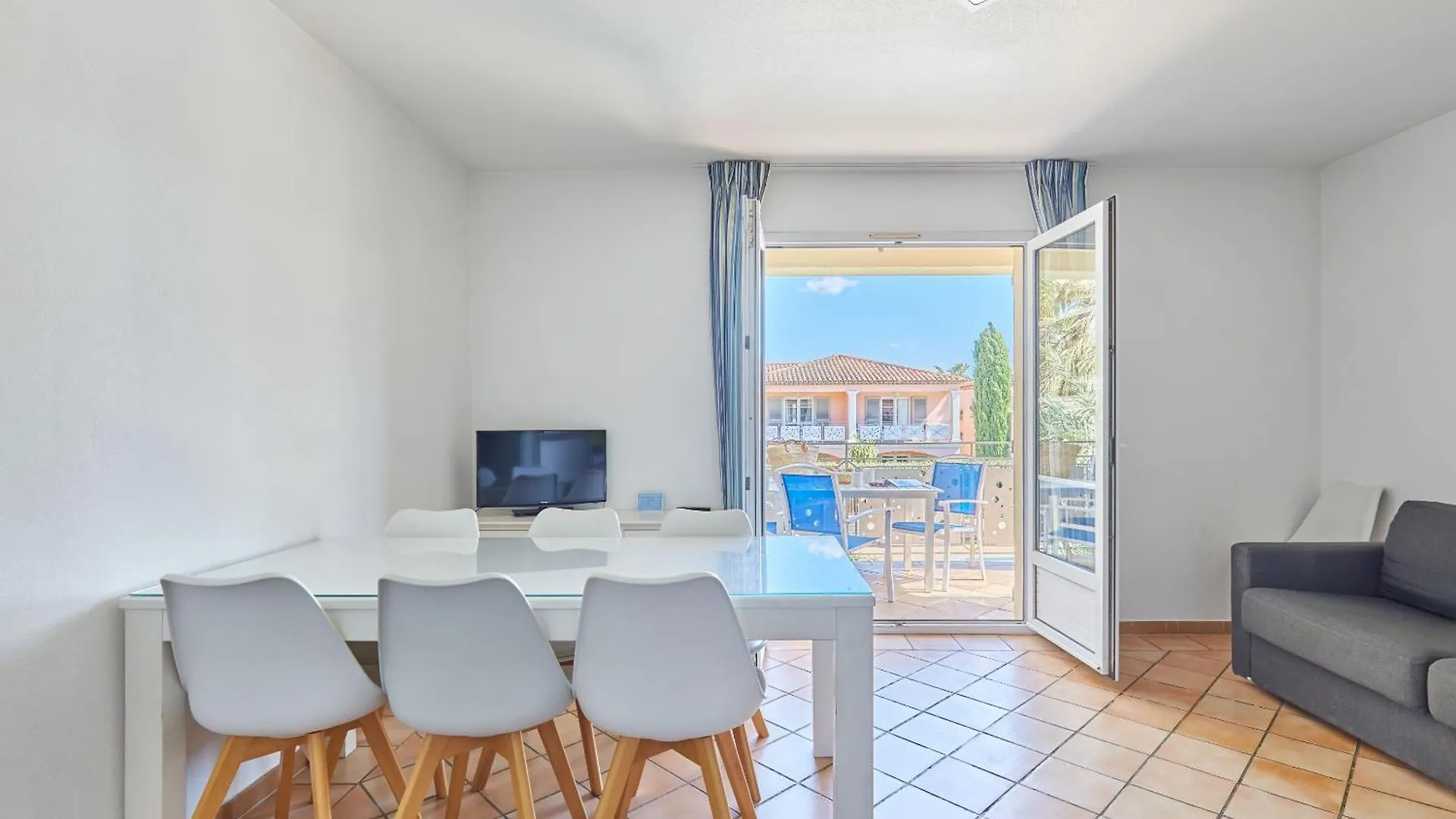 Résidence Prestige Odalys La Palmeraie Grimaud Appart hôtel